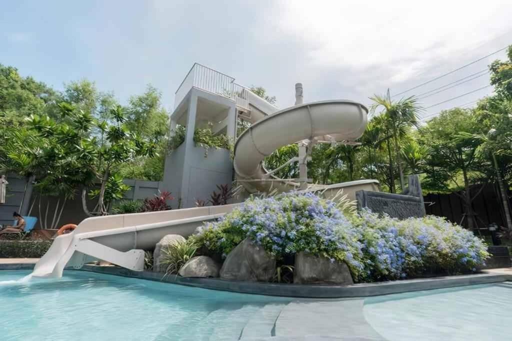 Sea View -High Floor 2 Bed Room Excellent Location Pattaya Buitenkant foto